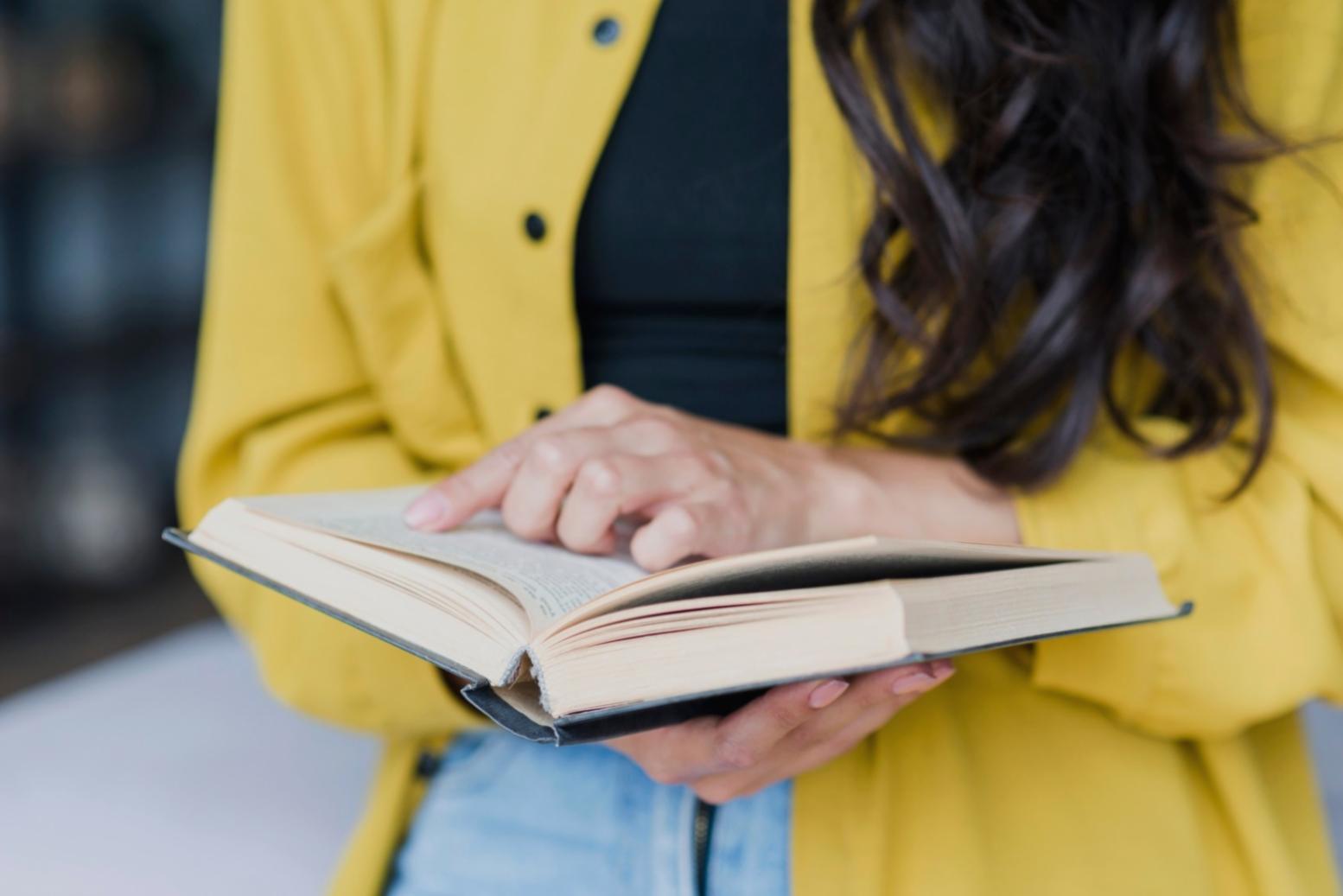 Community workshop discussing everyday budgeting strategies